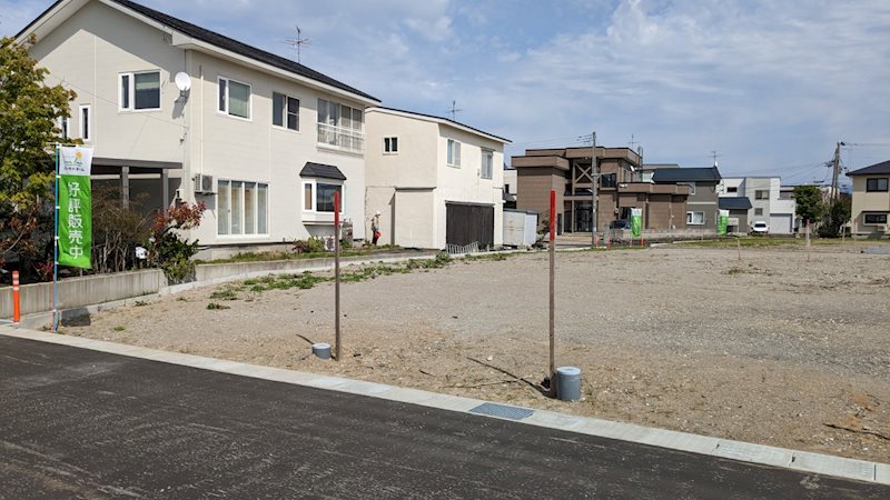 【ハシモトホーム売地】ハピア富田4丁目№22 現地写真（前面道路含む現地写真）