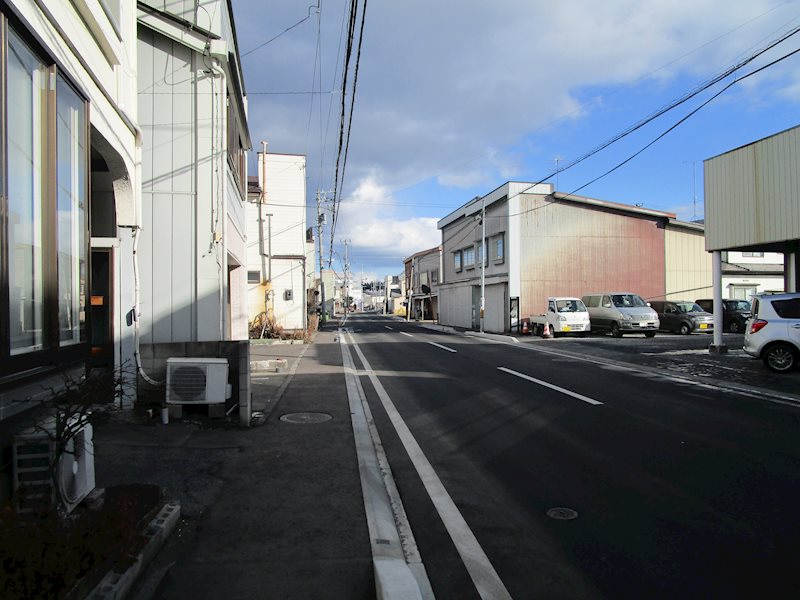 ◇八戸支店◇八戸市小中野八丁目 現地写真（前面道路含む現地写真）