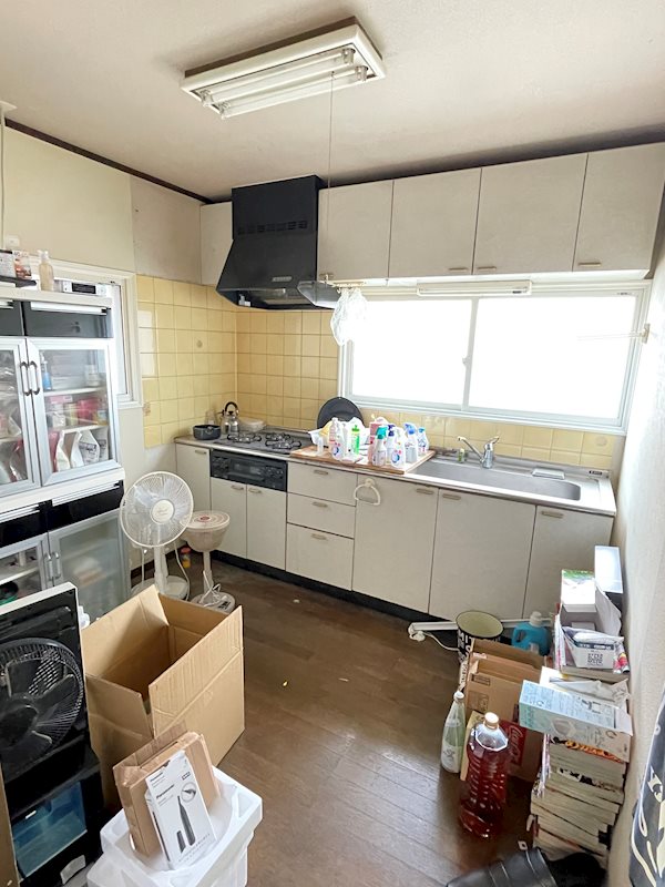 弘前市田園一丁目店舗付住宅 内観写真（キッチン）