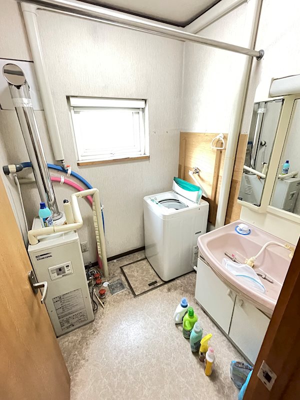 弘前市田園一丁目店舗付住宅 内観写真（洗面台・洗面所）