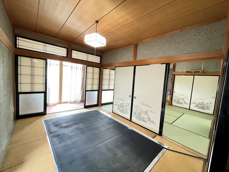 黒石市錦町中古住宅 内観写真（リビング以外の居室）