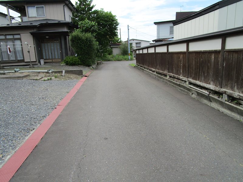 【八戸支店】八戸市大久保坂ノ脇 現地写真（前面道路含む現地写真）