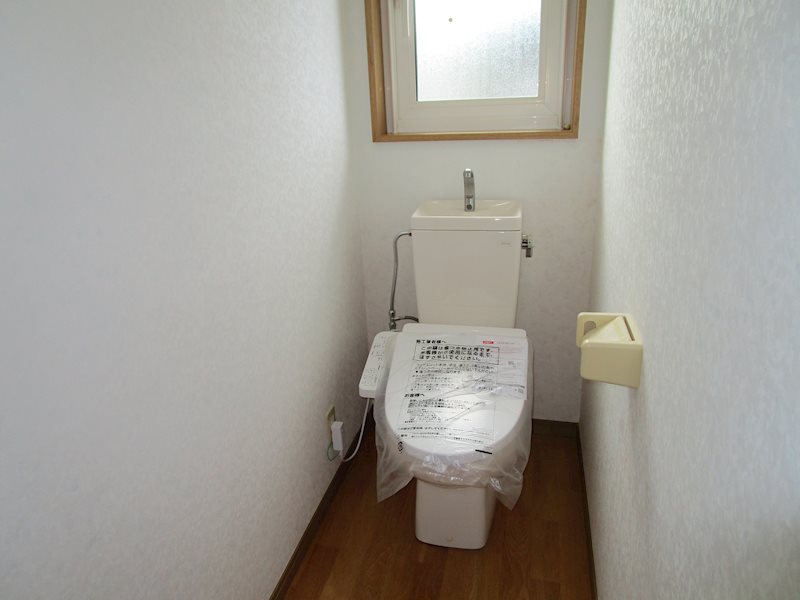 【八戸支店】八戸市大久保坂ノ脇 内観写真（トイレ）
