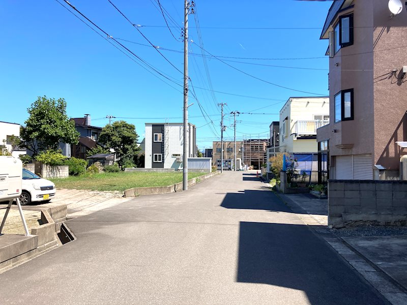 【ハシモトホーム売地】西滝一丁目 現地写真（前面道路含む現地写真）