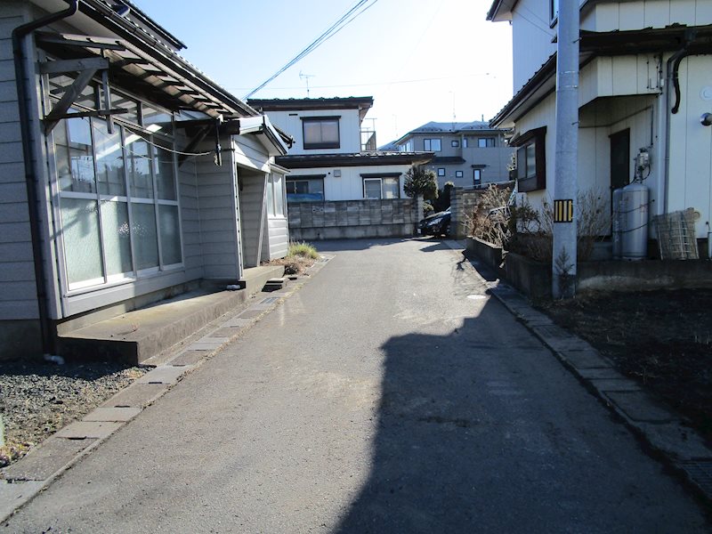 ◇八戸支店◇八戸市白銀町八森 現地写真（前面道路含む現地写真）