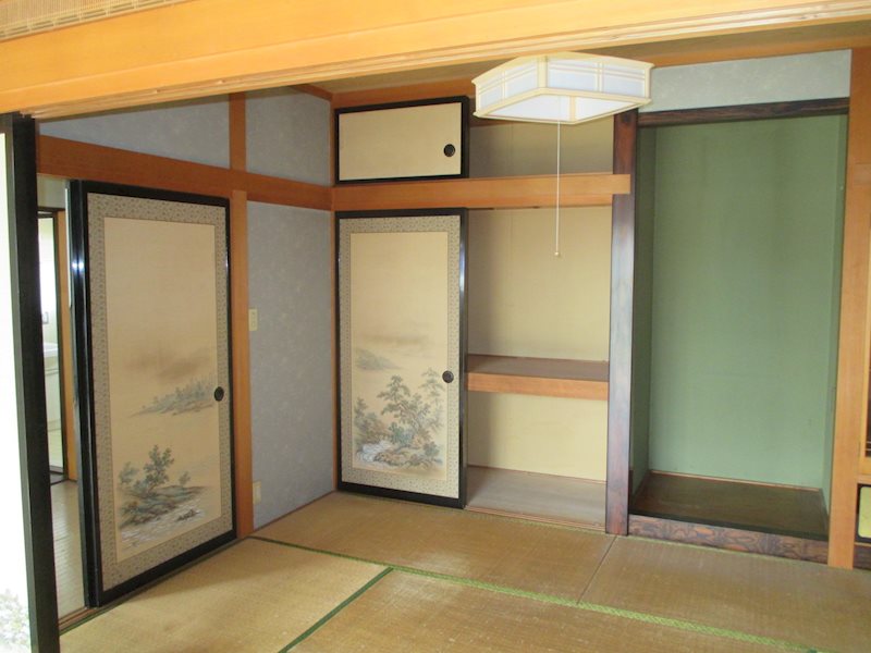 大館市赤石中古住宅 内観写真（リビング以外の居室）