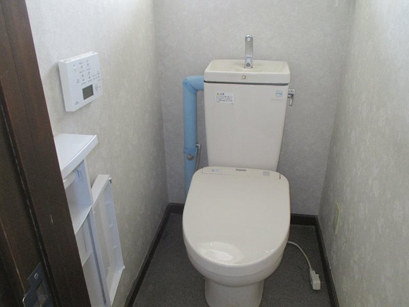大館市赤石中古住宅 内観写真（トイレ）