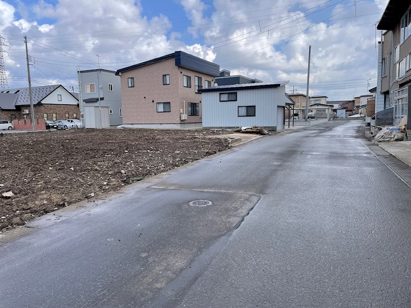 五所川原市中央五丁目分譲地　No.3 現地写真（前面道路含む現地写真）