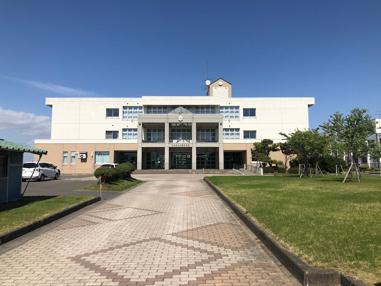 黒石市吉乃町土地 中学校