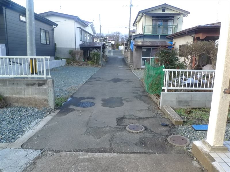 緑が丘2丁目 中古住宅 現地写真（前面道路含む現地写真）
