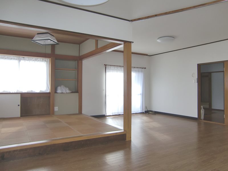 平田　平屋中古住宅 内観写真（リビング）