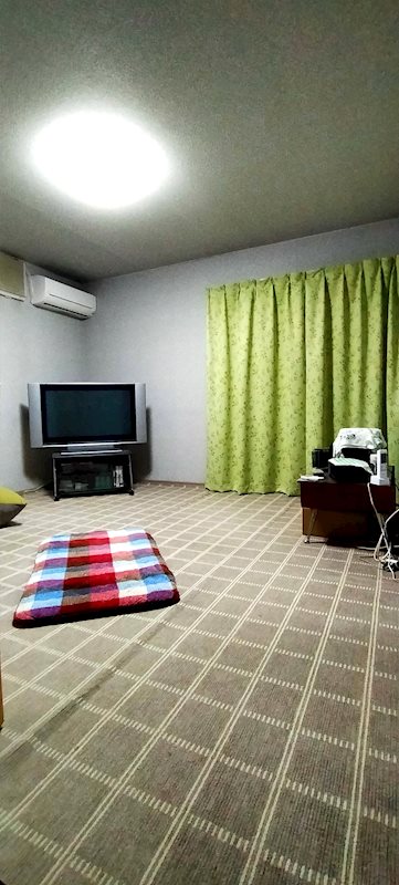 【ハシモトホーム】三内稲元中古住宅  内観写真（リビング以外の居室）