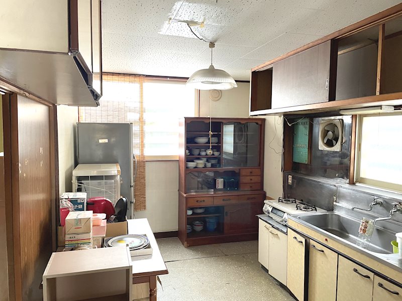 【ハシモトホーム】矢作一丁目中古住宅 内観写真（キッチン）