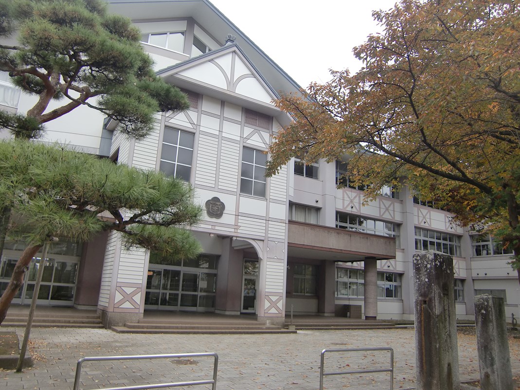 加賀野4丁目　中古住宅 小学校