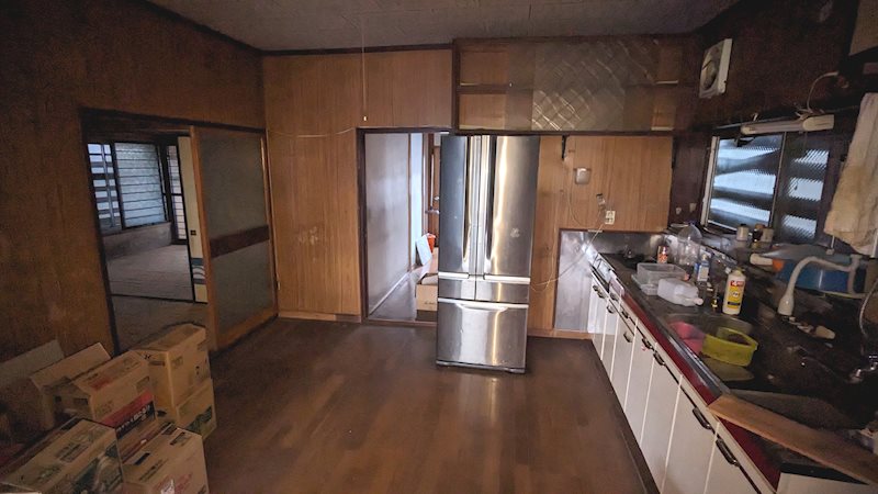 【ハシモトホーム】千刈1丁目中古住宅 内観写真（リビング）