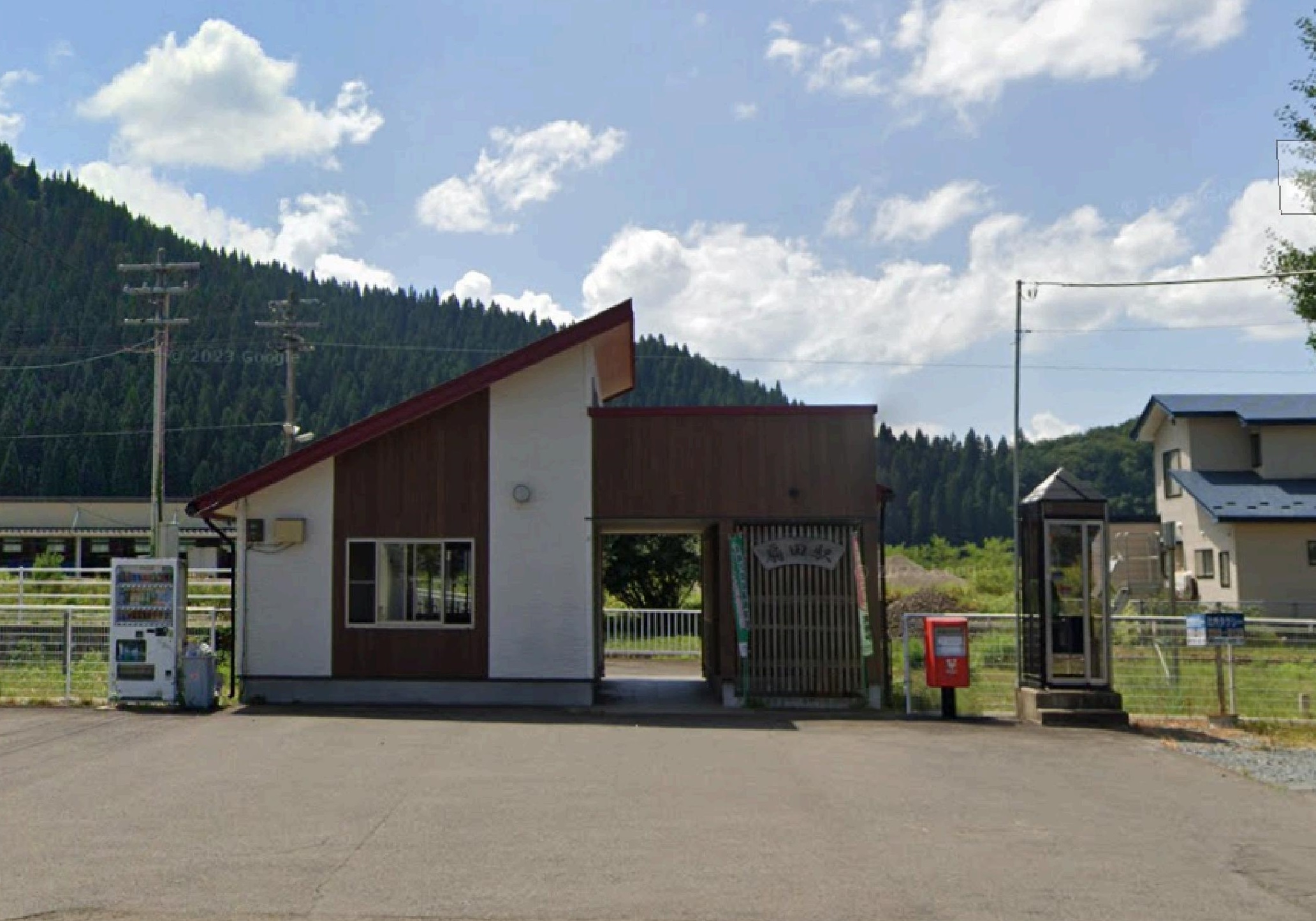 大館市比内町扇田字上中島⑤ 駅