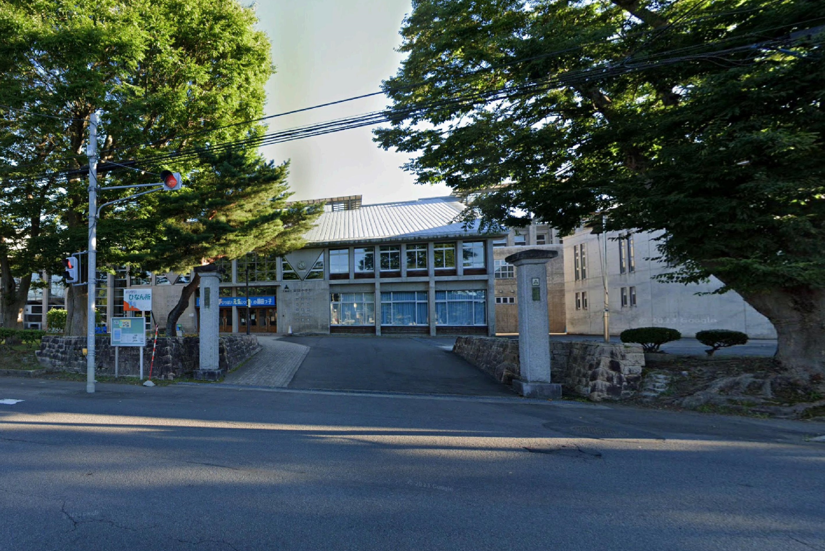 大館市比内町扇田字上中島⑤ 小学校