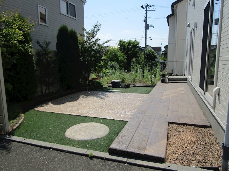 【八戸支店】上北郡六戸町小松ヶ丘3丁目_中古住宅 現地写真（庭）