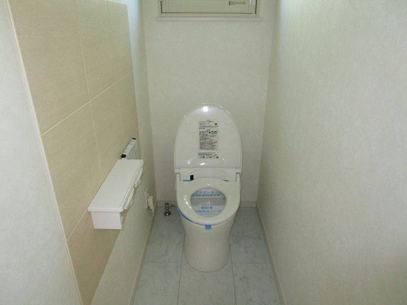 【八戸支店】上北郡六戸町小松ヶ丘3丁目_中古住宅 内観写真（トイレ）