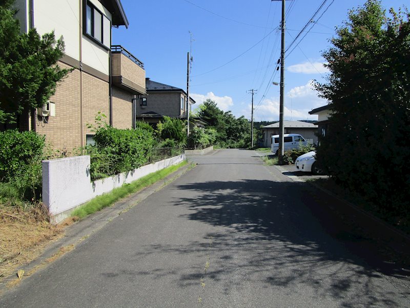 ◇八戸支店◇南部町大字杉沢字あけぼの 現地写真（前面道路含む現地写真）