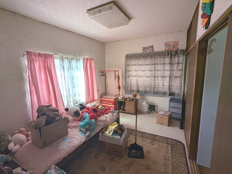 【ハシモトホーム】三本木川崎中古住宅 内観写真（リビング以外の居室）