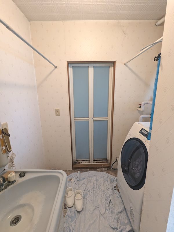 【ハシモトホーム】三本木川崎中古住宅 内観写真（洗面台・洗面所）