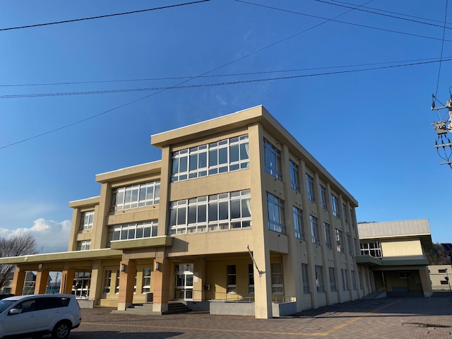 【ハシモトホーム】三本木川崎中古住宅 小学校
