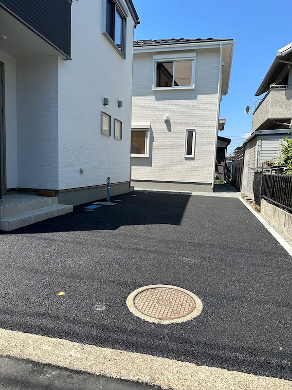 【ハシモトホーム】　青山1丁目建売住宅 現地写真（駐車場）