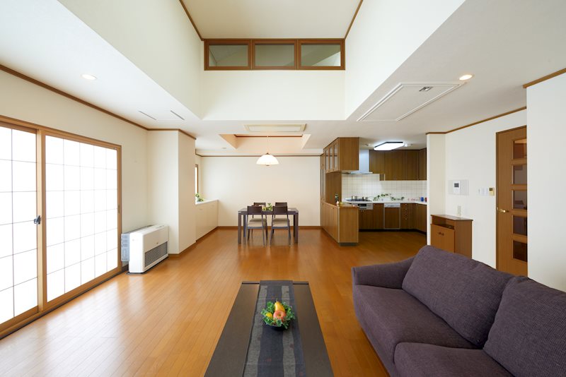 ライオンズマンション馬場町705号室 内観写真（リビング）