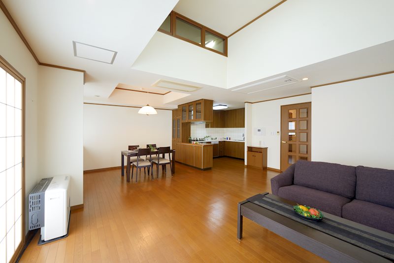 ライオンズマンション馬場町705号室 内観写真（リビング）