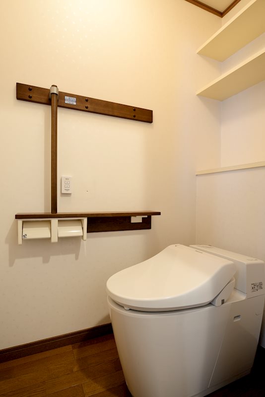 ライオンズマンション馬場町705号室 内観写真（トイレ）