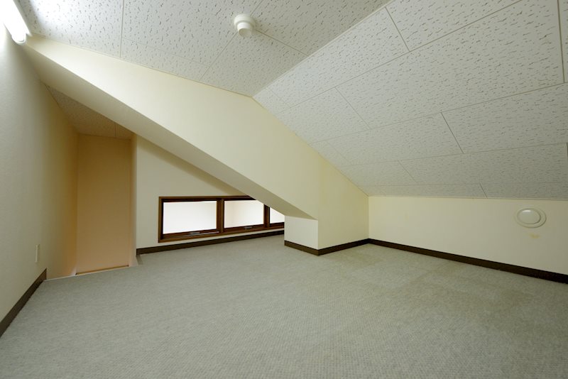 ライオンズマンション馬場町705号室 内観写真（収納）