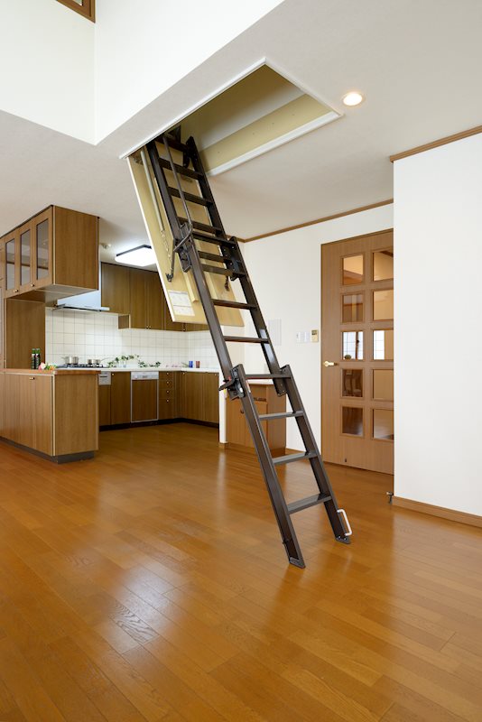 ライオンズマンション馬場町705号室 内観写真（収納）