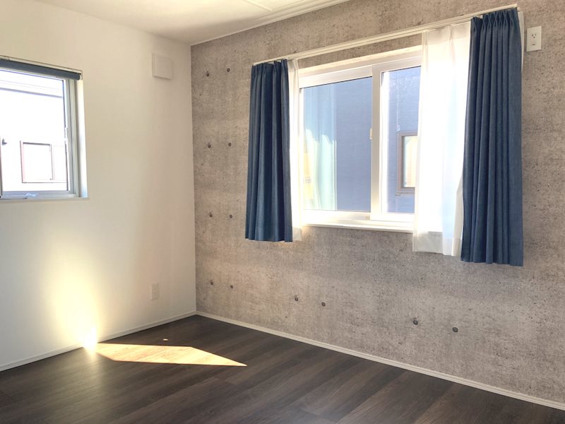 【ハシモトホーム】桜川４丁目中古住宅 内観写真（子供部屋）