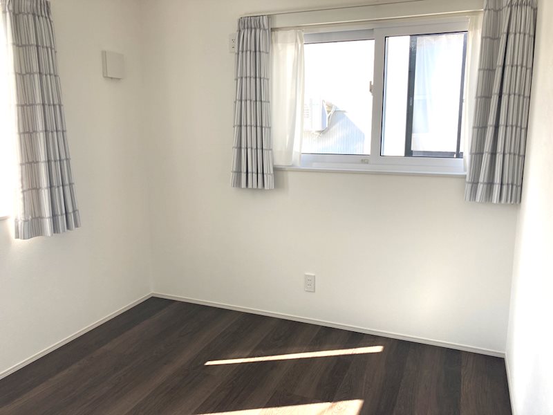 【ハシモトホーム】桜川４丁目中古住宅 内観写真（子供部屋）