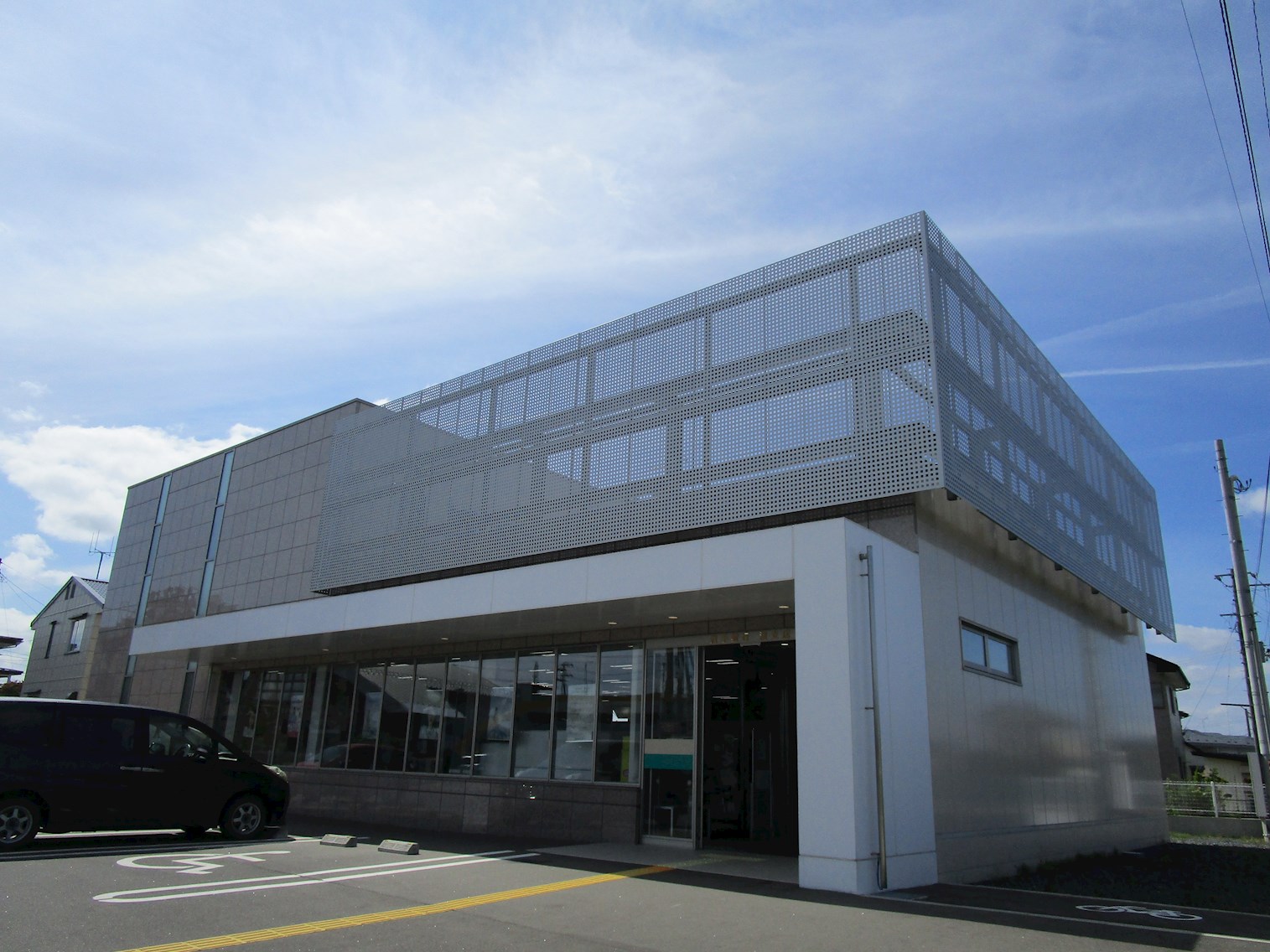 ＜八戸支店＞八戸市湊町油久保 銀行