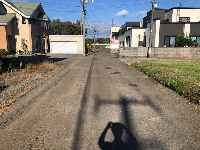 大館市片山字中通35番5 現地写真（前面道路含む現地写真）