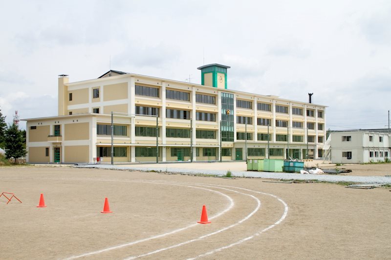 西青山3丁目 売地 中学校
