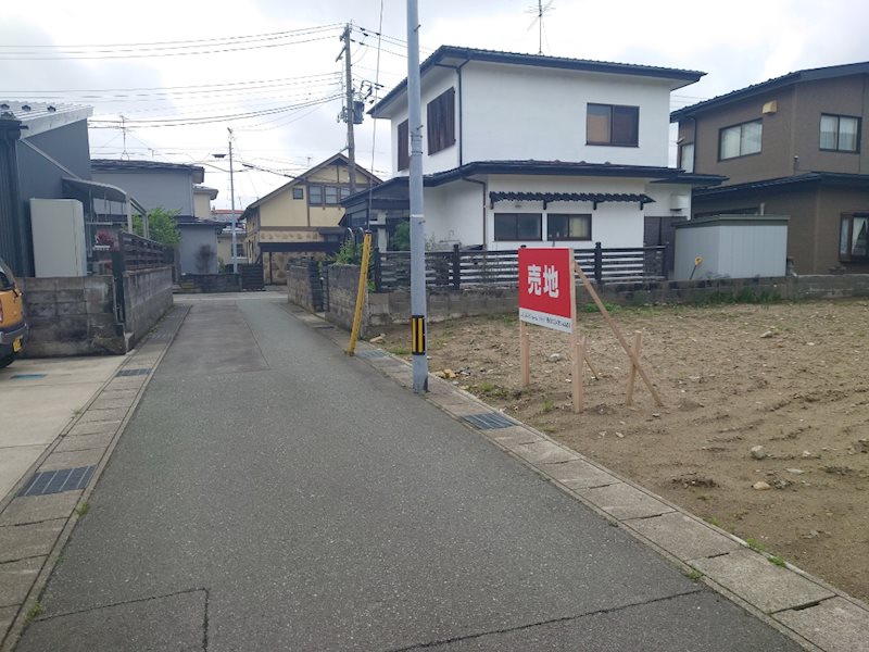 秋田市将軍野堰越280番4 現地写真（前面道路含む現地写真）