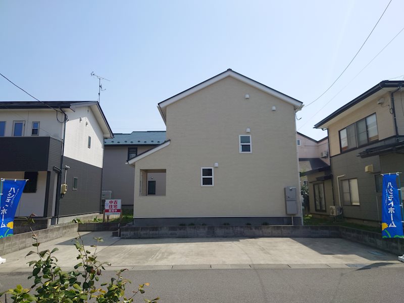 秋田市飯島西袋2丁目195-3　【戸建】 現地写真（前面道路含む現地写真）