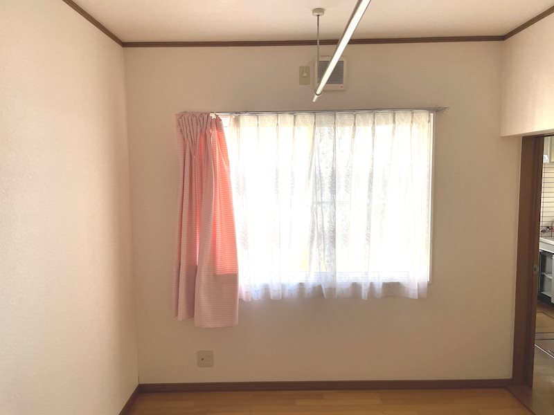 【ハシモトホーム】本泉二丁目中古住宅 内観写真（リビング以外の居室）