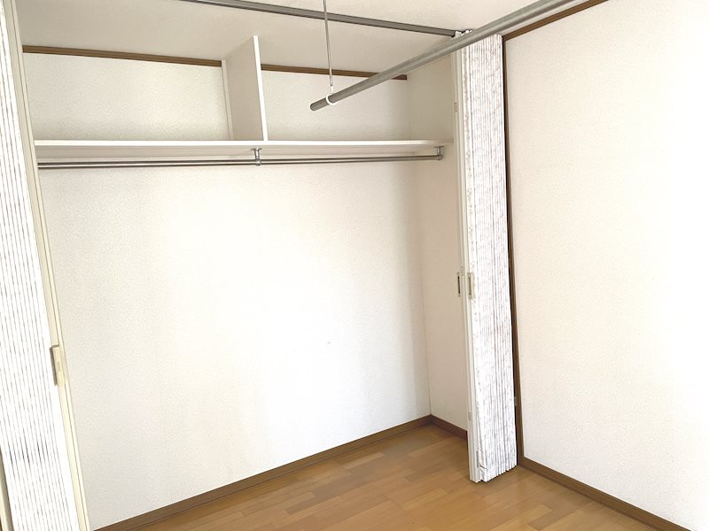 【ハシモトホーム】本泉二丁目中古住宅 内観写真（収納）