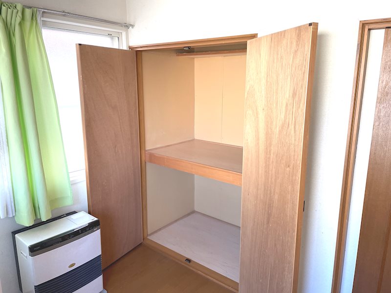 【ハシモトホーム】本泉二丁目中古住宅 内観写真（収納）