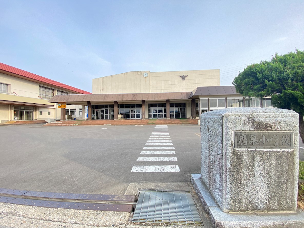北秋田市東横町196番 小学校