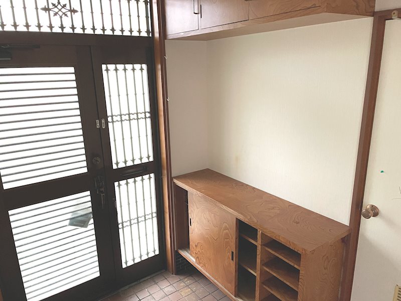 【ハシモトホーム】久須志三丁目中古住宅 現地写真（玄関）