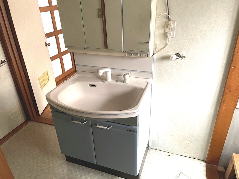 【ハシモトホーム】久須志三丁目中古住宅 内観写真（洗面台・洗面所）