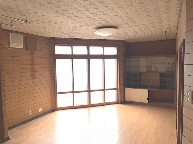 【ハシモトホーム】久須志三丁目中古住宅 内観写真（リビング）