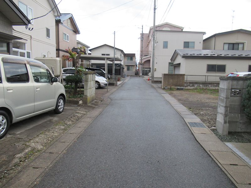 秋田市広面字野添69-3,69-6 現地写真（前面道路含む現地写真）