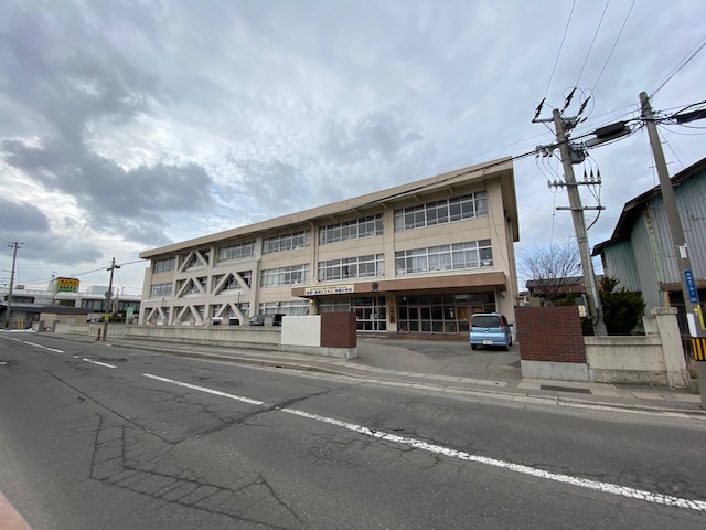 【ハシモトホーム二世帯中古住宅 】富田五丁目 小学校
