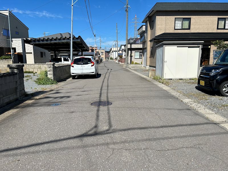 五所川原市烏森 現地写真（前面道路含む現地写真）